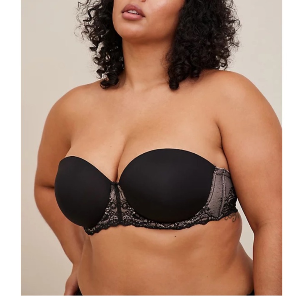 TORRID CURVE STRAPLESS LIGHTLY LINED SMOOTH STRAIGHT BACK BRA 44DD
